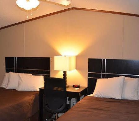Dilley Lodge Extérieur photo