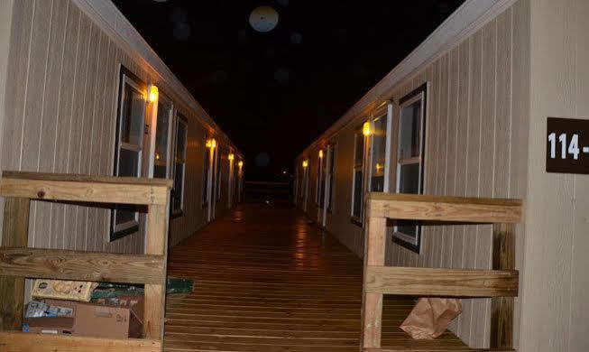 Dilley Lodge Extérieur photo